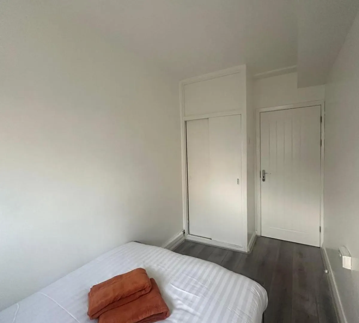 Stunning 3Bedroom Flat In Bethnal Green- 3Mins Away From Underground Station London 0*,  United Kingdom