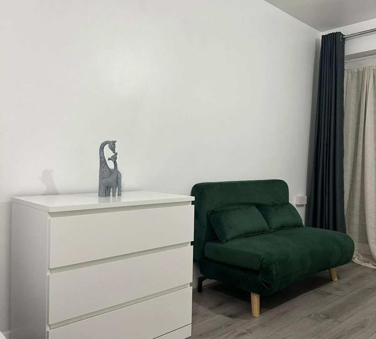 Stunning 3Bedroom Flat In Bethnal Green- 3Mins Away From Underground Station London 0*,