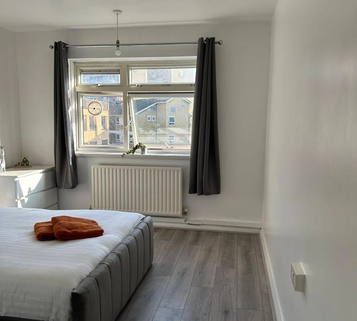 Stunning 3Bedroom Flat In Bethnal Green- 3Mins Away From Underground Station London
