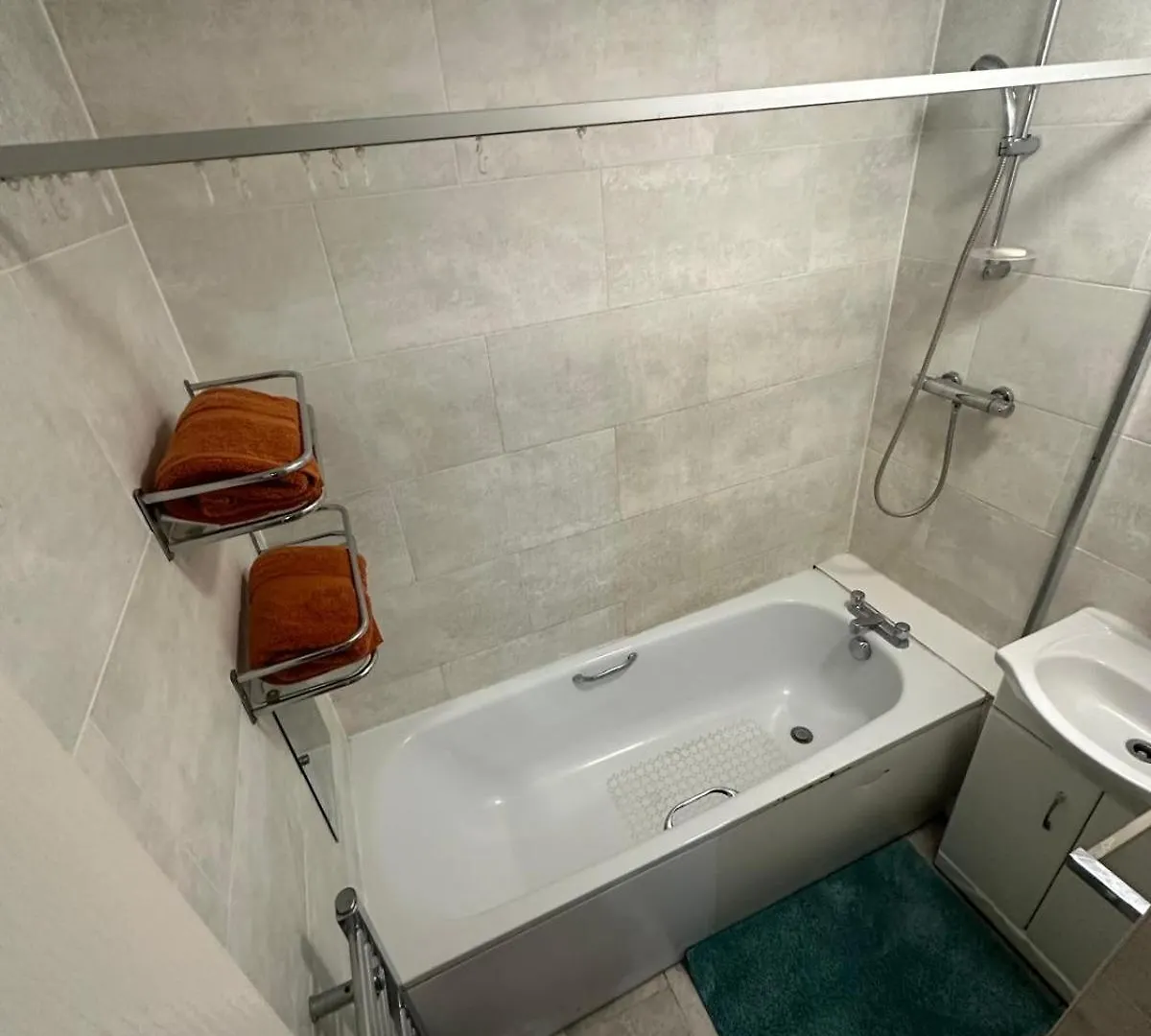 Apartment Stunning 3Bedroom Flat In Bethnal Green- 3Mins Away From Underground Station London