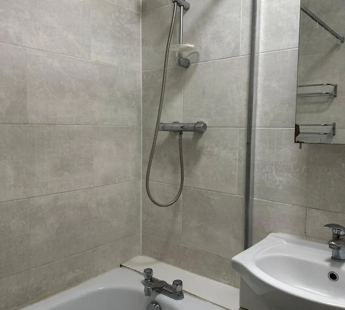 Stunning 3Bedroom Flat In Bethnal Green- 3Mins Away From Underground Station London 0*,