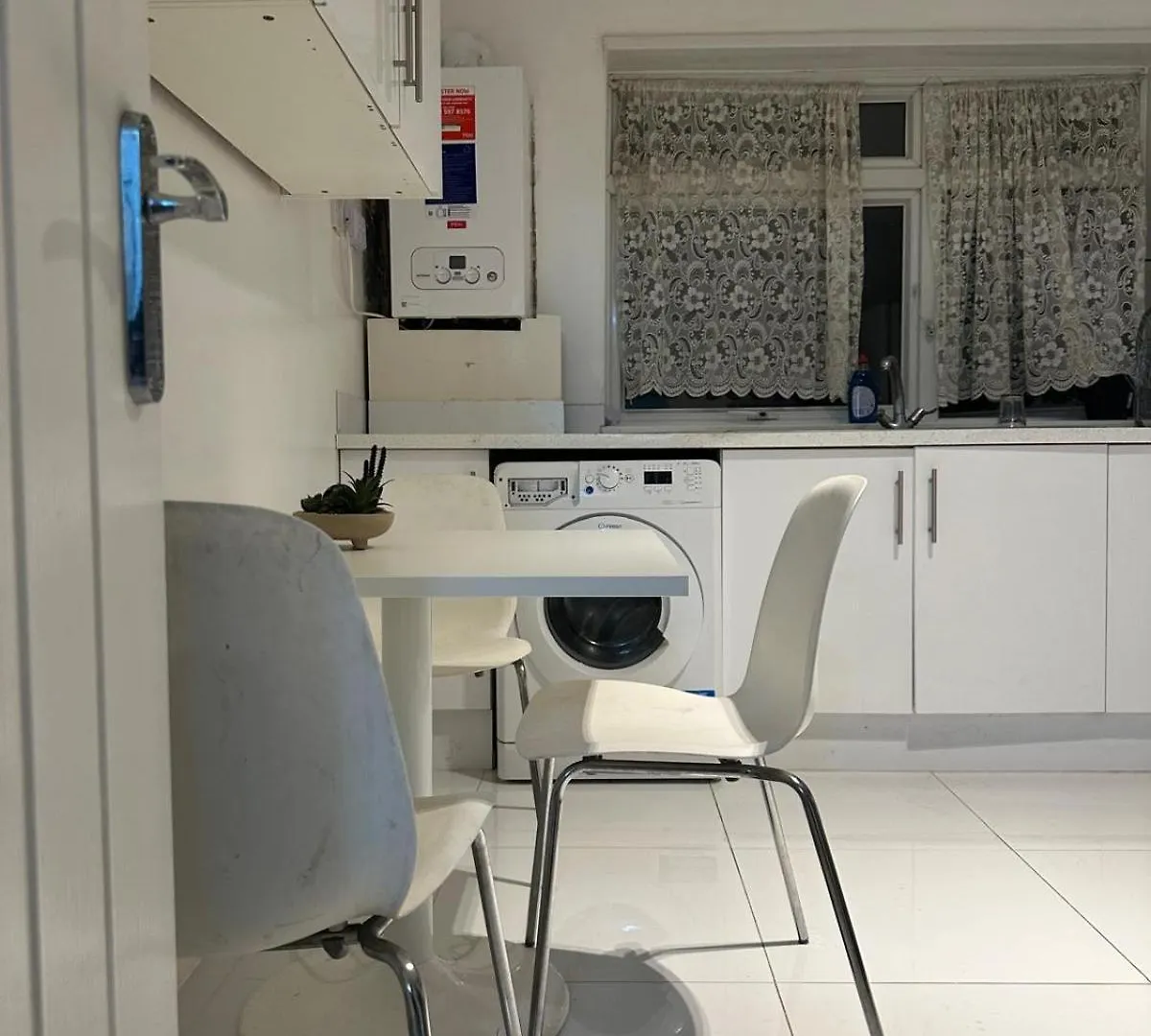 Stunning 3Bedroom Flat In Bethnal Green- 3Mins Away From Underground Station London United Kingdom