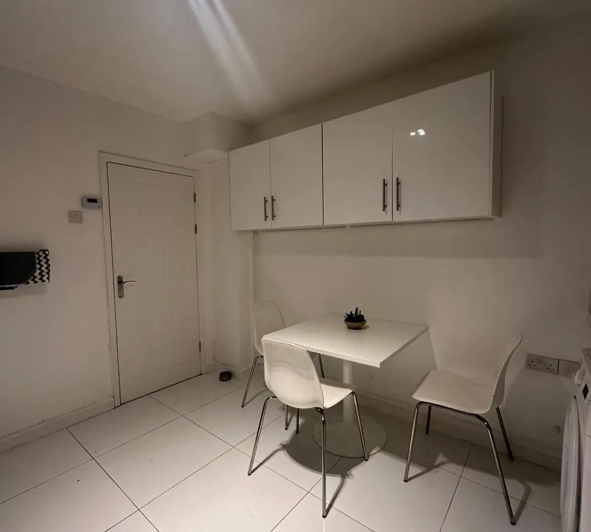 Stunning 3Bedroom Flat In Bethnal Green- 3Mins Away From Underground Station London Apartment