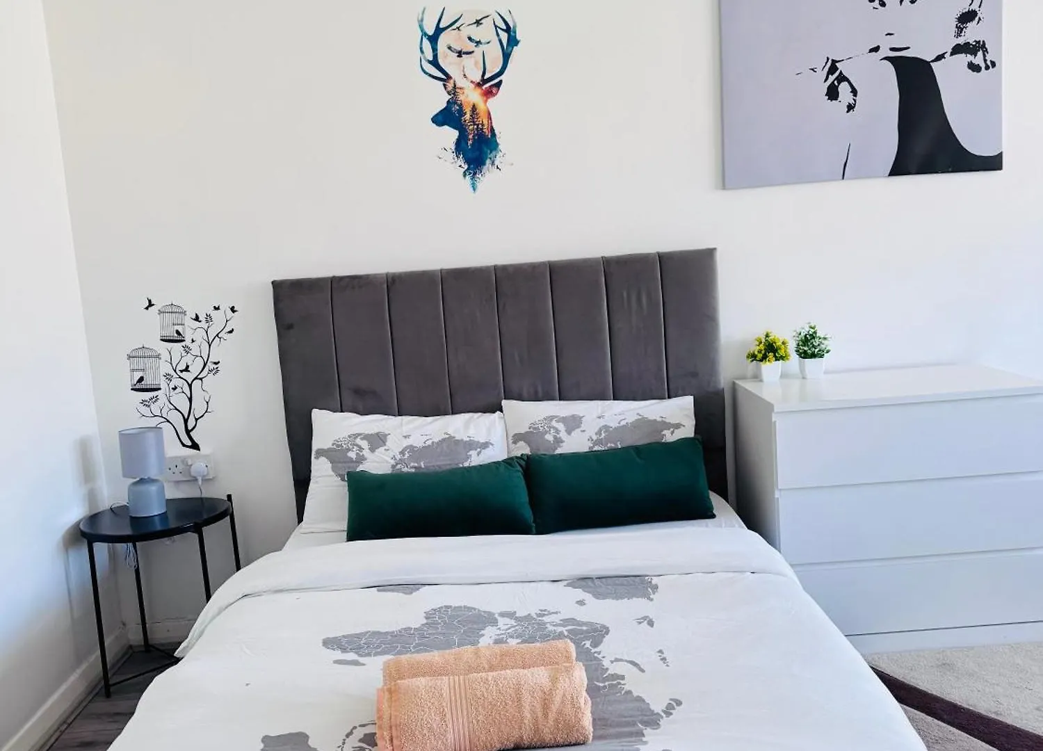 Stunning 3Bedroom Flat In Bethnal Green- 3Mins Away From Underground Station London 0*,  United Kingdom